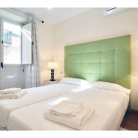 Apartamentos Unisierra مالقة المظهر الخارجي الصورة