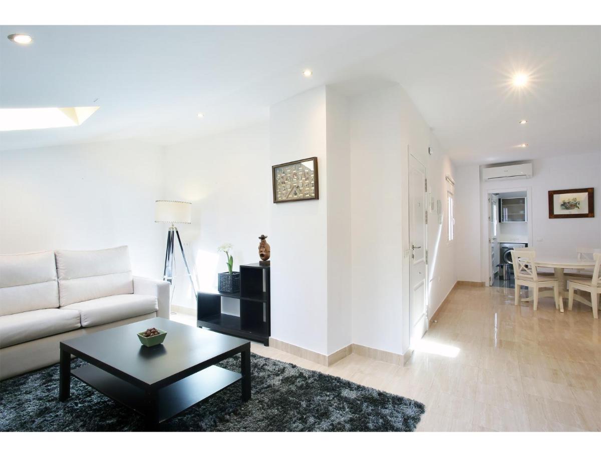 Apartamentos Unisierra مالقة المظهر الخارجي الصورة