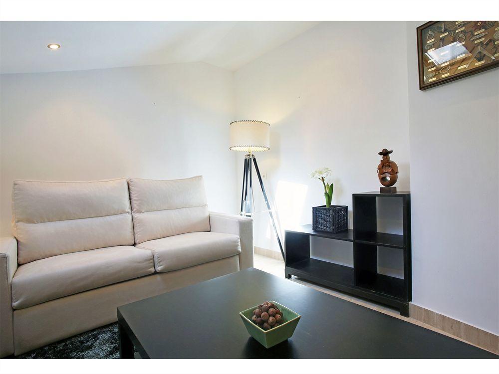 Apartamentos Unisierra مالقة المظهر الخارجي الصورة